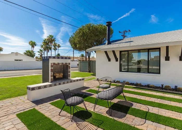 Holiday home Sophisticated Luxury W Heated Pool, Ev Charger Scottsdale