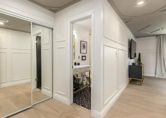 Holiday home Sophisticated Luxury W Heated Pool, Ev Charger Scottsdale