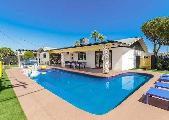 Sophisticated Luxury W Heated Pool, Ev Charger