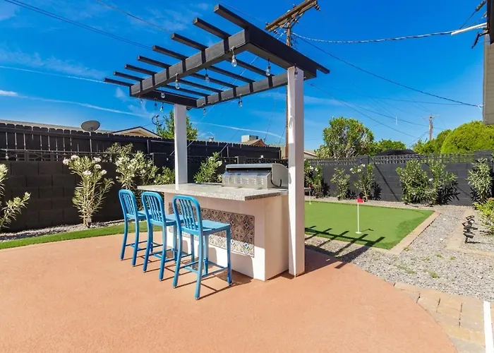 Holiday home Sophisticated Luxury W Heated Pool, Ev Charger Scottsdale